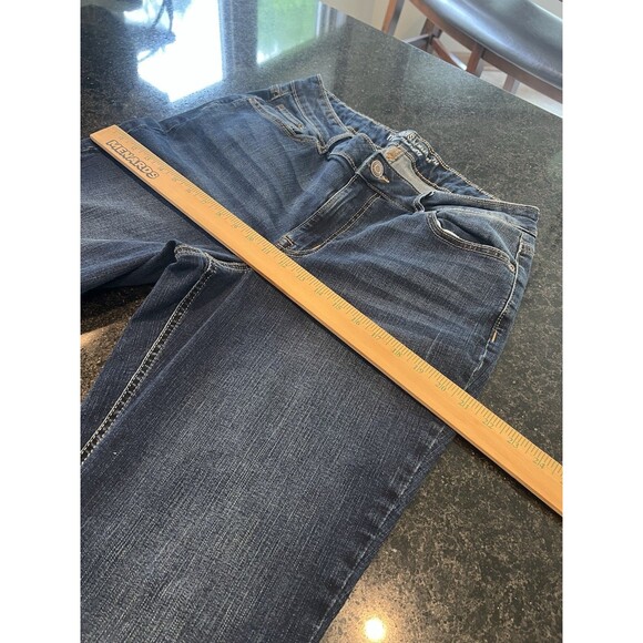 Maurices Women's 16 REG Dark Wash High Rise Curvy Bootcut Jeans M - Picture 11 of 16
